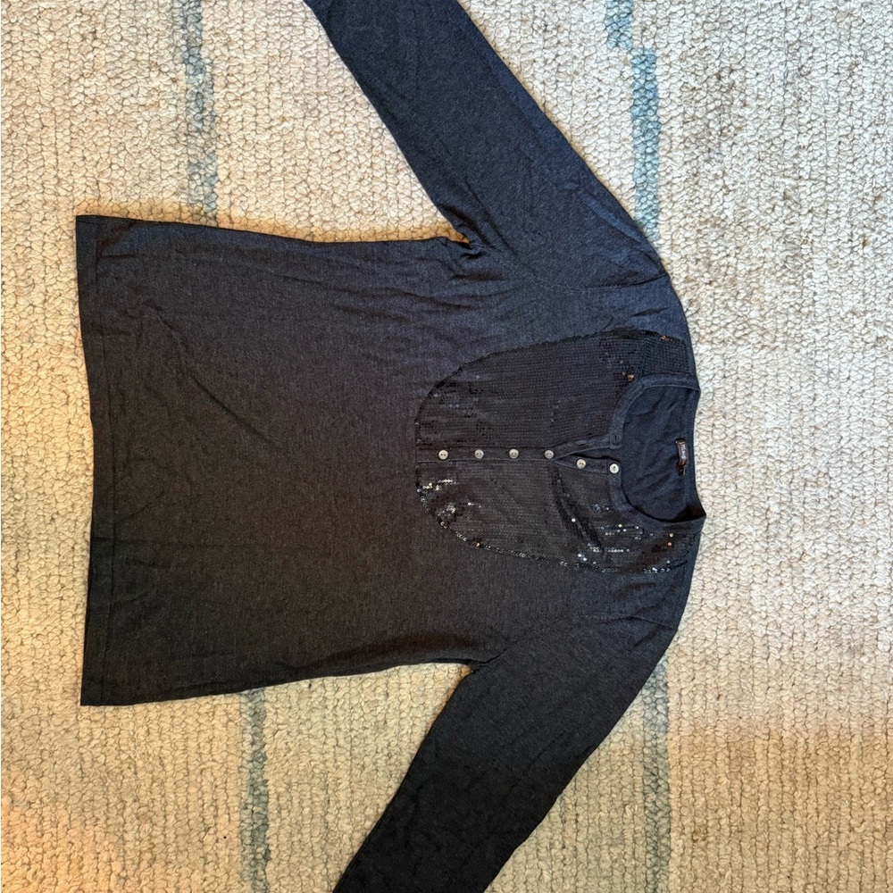 I. McLaughlin Sweater - Lightweight and Comfortable